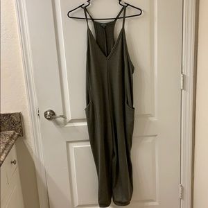 Sage Green Jumper with pockets!